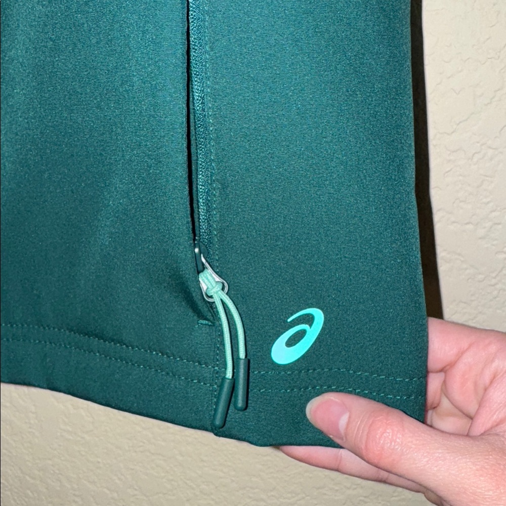 Nwot Asics Women's Green Softshell Jacket - image 6